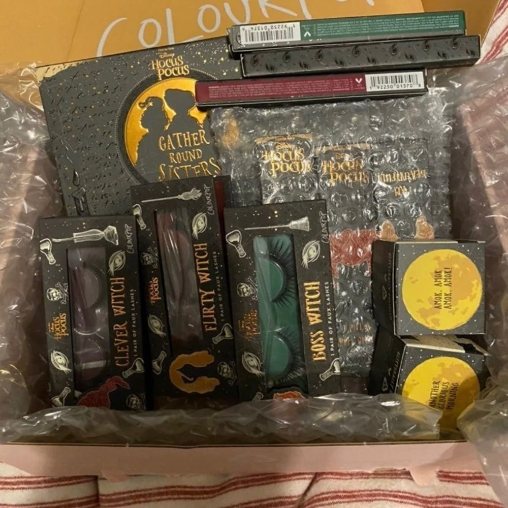 Hocus pocus makeup set  - Picture 5 of 5